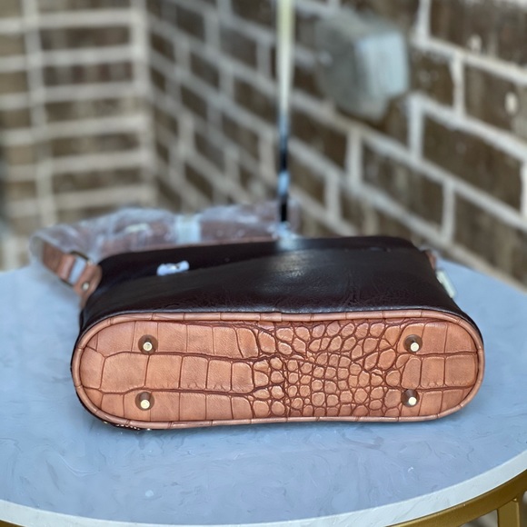 Montana West Bling Bling Collection Crossbody - Picture 4 of 5